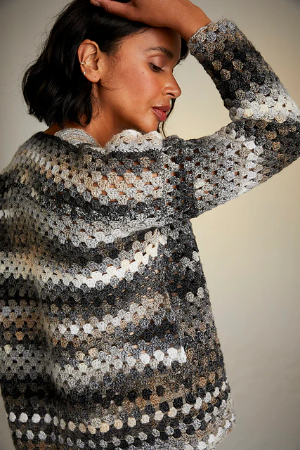 10727 Moon & Stars Cardigan by Sirdar - Image 3