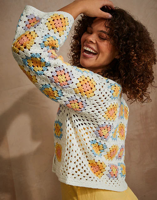 10740 Urban Hues Cardigan by Sirdar - Image 3