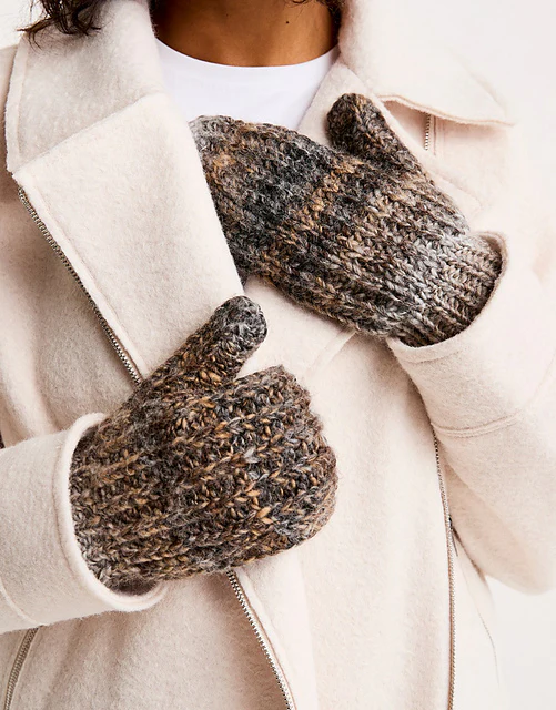 10808 Marbled Hat and Mittens by Sirdar - Image 3
