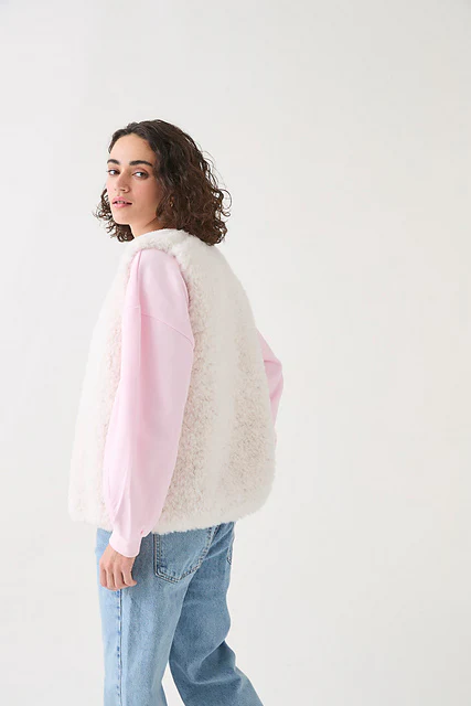 10813 Cozy Gilet by Sirdar - Image 5