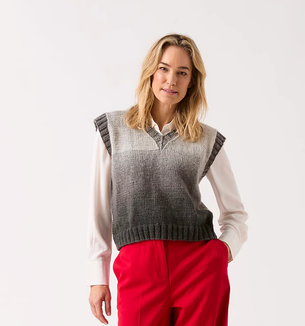 10844 Vest in Show by Sirdar - Image 3