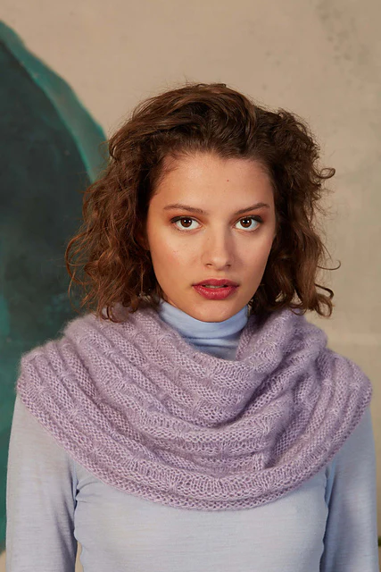 Saskia Cowl 278-23 Lang Yarns - Image 2
