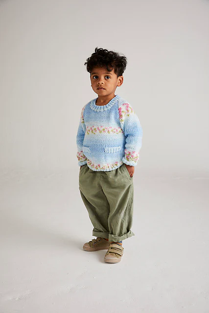 5567 Seed Pocket Sweater by Sirdar - Image 3