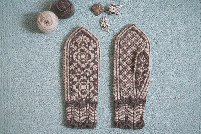Alice Mittens by Dianna Walla - Image 4
