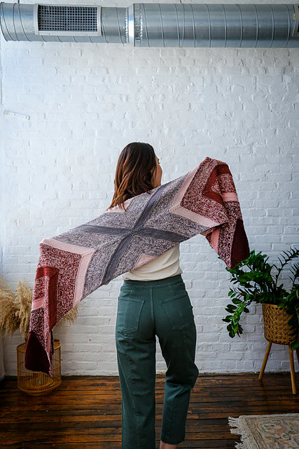 Andorra Wrap by Jocelyn Tunney - Image 4