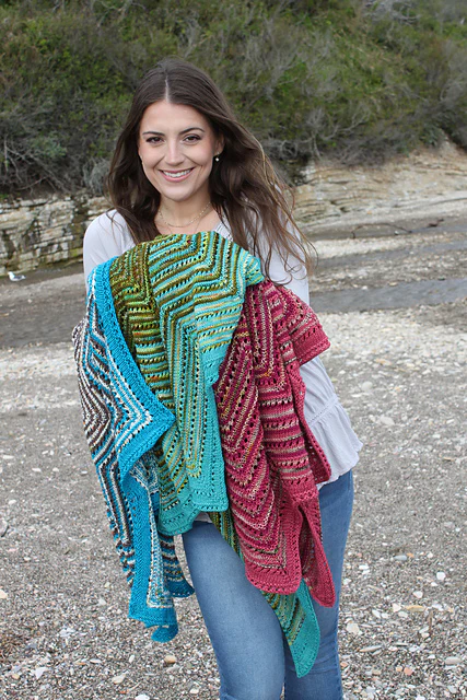 Another Door Opens Shawl by Lena Skvagerson - Image 4