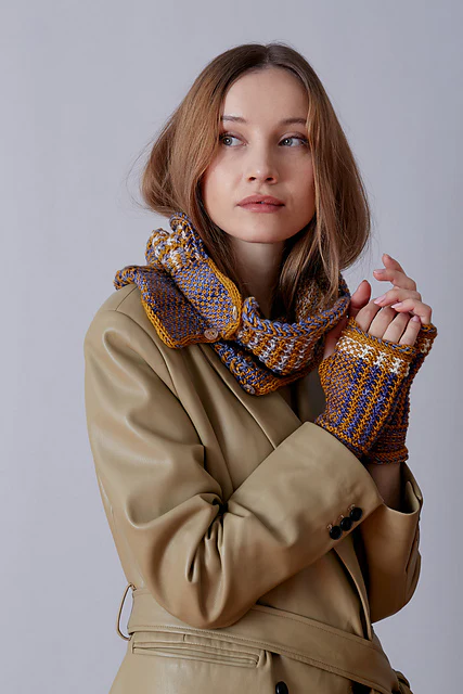 Architrave Cowl + Mitts by Catherine Salter Bayar - Image 3
