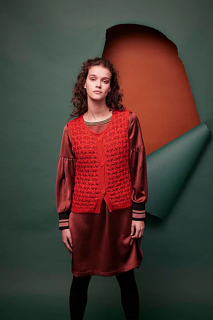 Ashanti Vest by LANGYARNS SWITZERLAND - Image 2