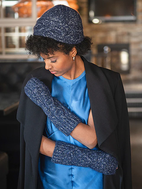 Azurite Hat & Mitts by Alison Green - Image 2