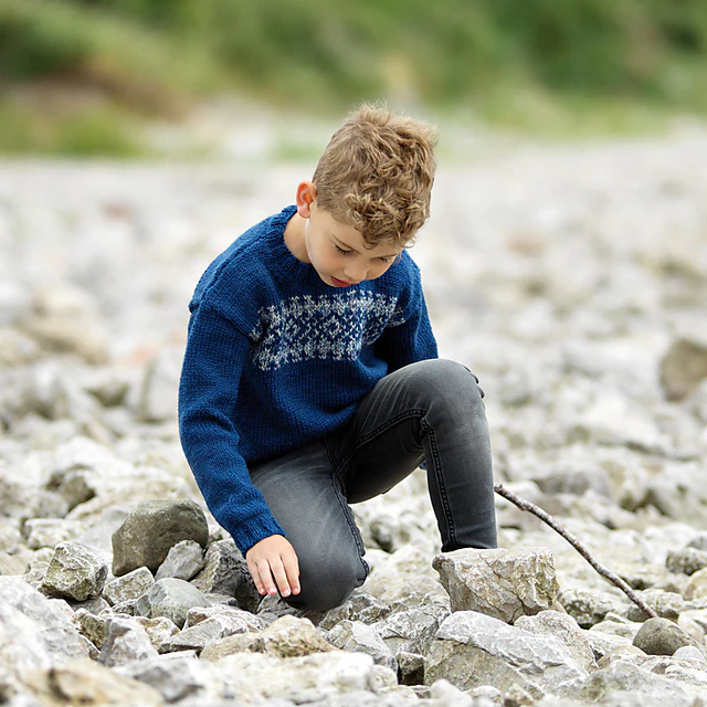 Blair unisex sweater by Sarah Hatton - Image 3