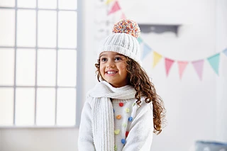 Bobbles Hat & Scarf by Jenny Watson - Image 2