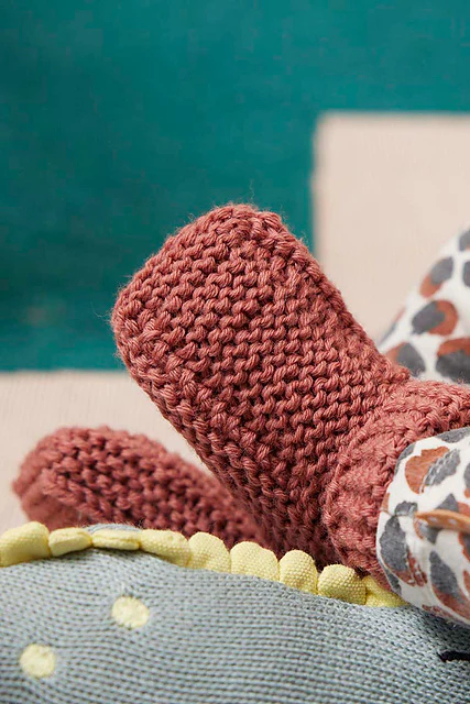 Bootees Kaysa by LANGYARNS SWITZERLAND - Image 2