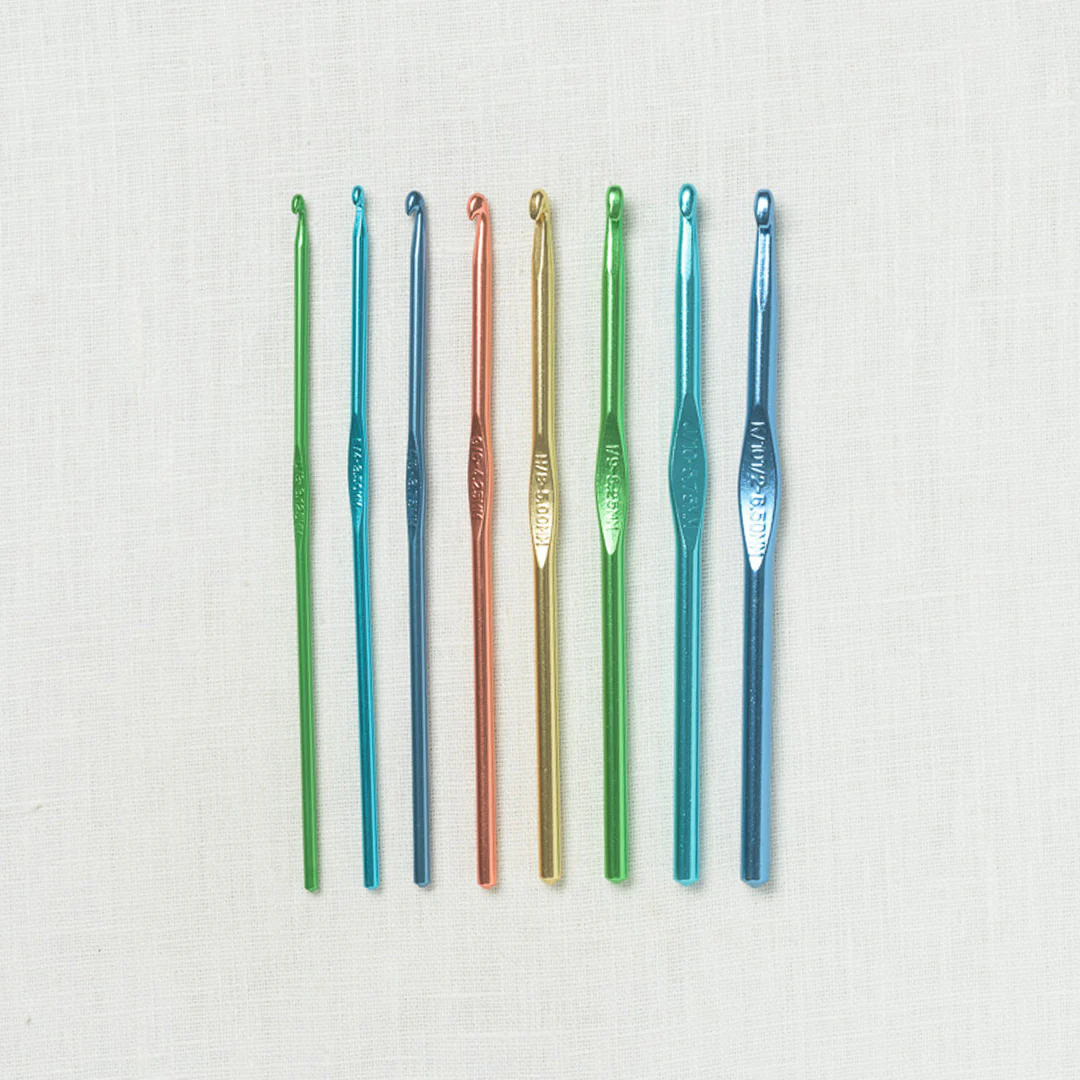 Boye Tapered Throat Anodized Aluminum Crochet Hook Set