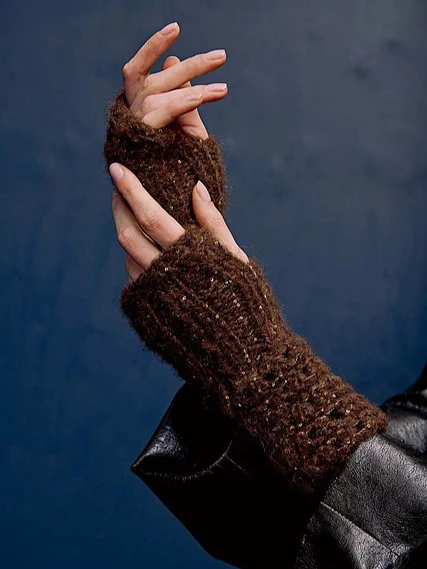 Britt Wrist warmers by LANGYARNS SWITZERLAND