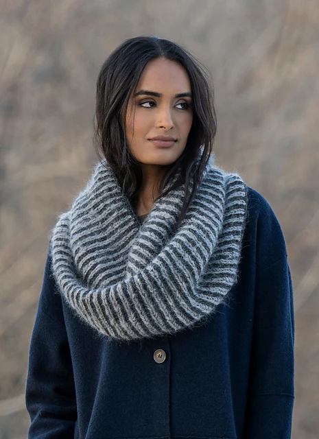 Castle Rock Cowl by Mary Pranica - Image 2