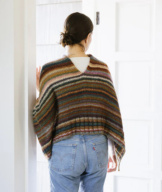 Chunky Seamless Poncho by Churchmouse Yarns & Teas - Image 4