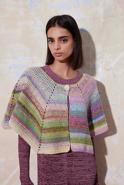 Crocheted capelet Taki by LANGYARNS SWITZERLAND - Image 2