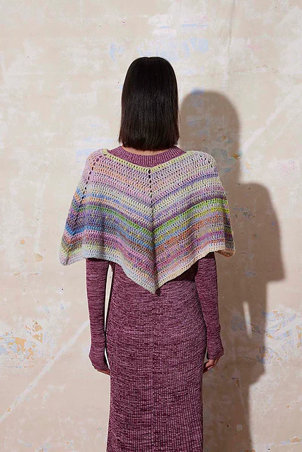 Crocheted capelet Taki by LANGYARNS SWITZERLAND - Image 4