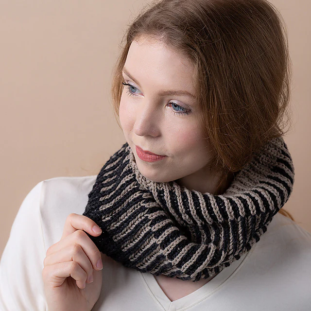 Desert Shade Cowl by Pascuali Designs - Image 5
