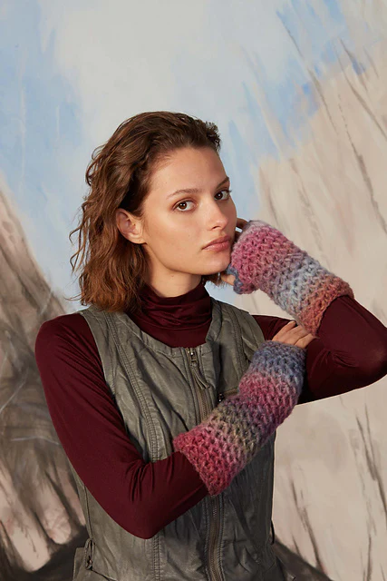 Elena Mitts PTO-061_16 Lang Yarns - Image 2
