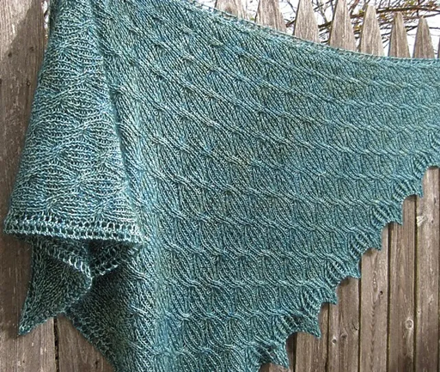 Elion Shawl by Susanna IC - Image 10