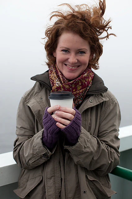 Ferryboat Mitts by Churchmouse Yarns and Teas - Image 4
