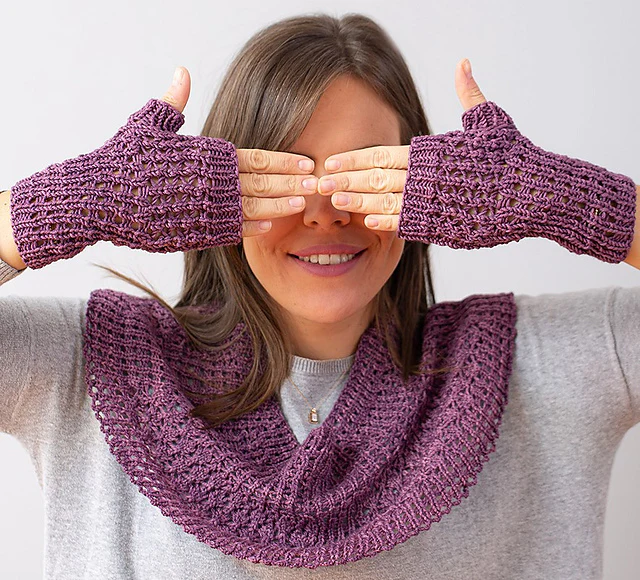 Filigree Cowl by Catherine Salter Bayar - Image 3