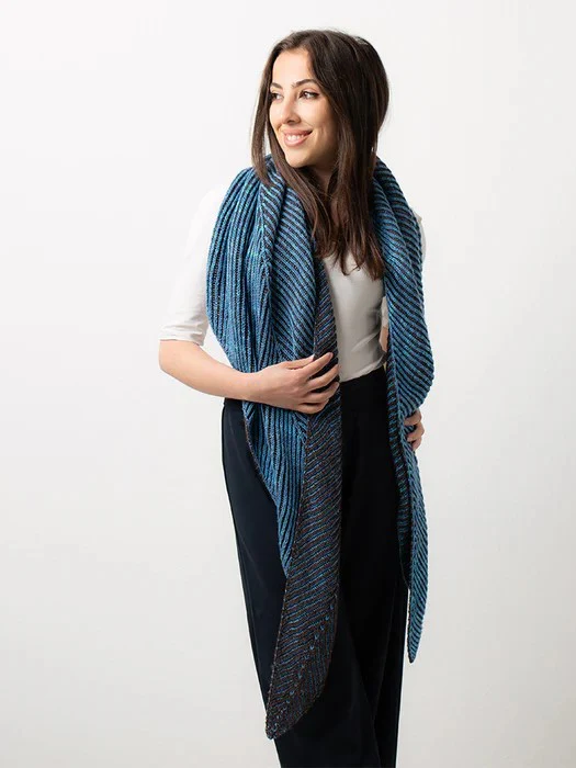 Free - Twisted Trapeze Wrap