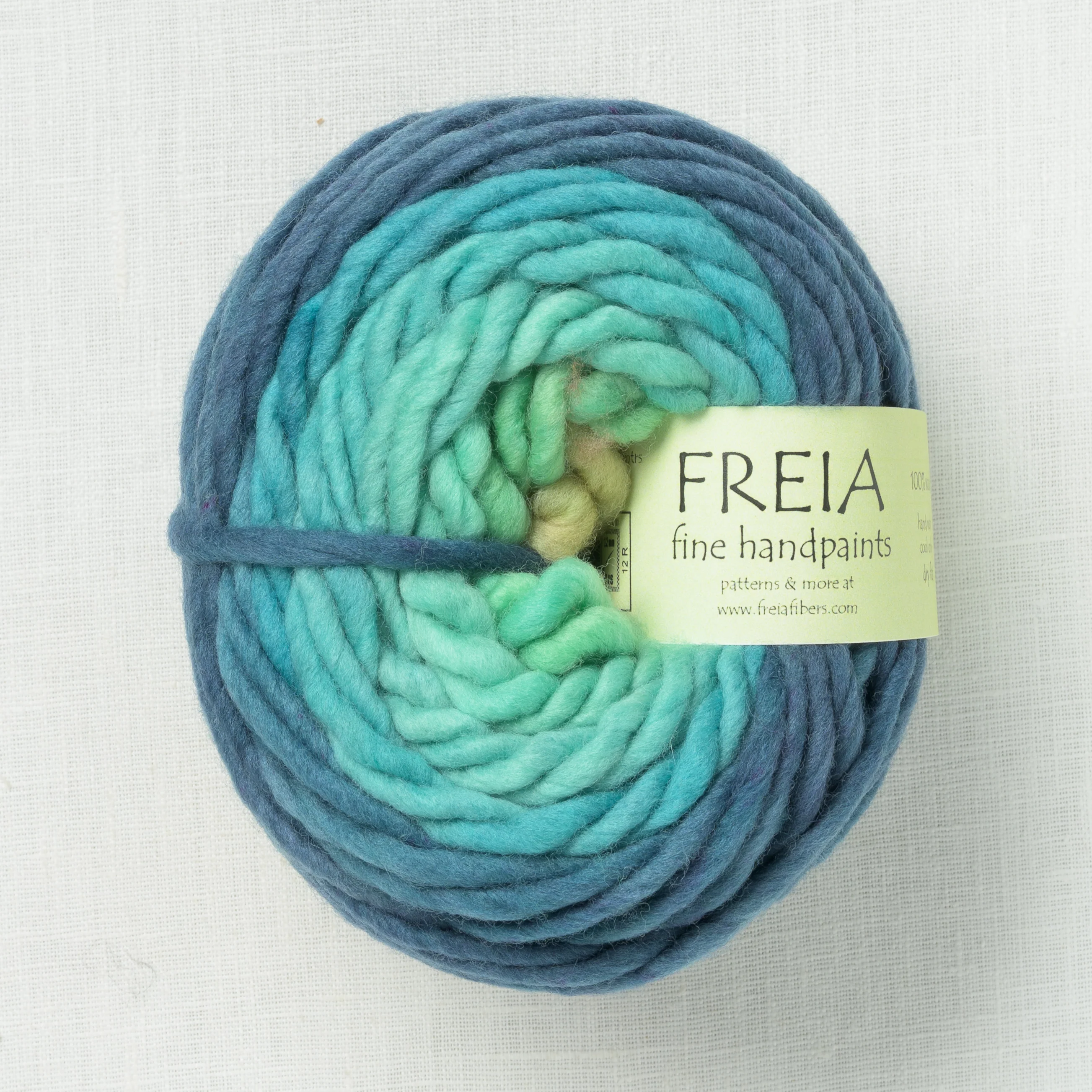 Freia Ombre Super Bulky Aurora