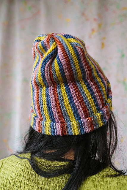 Gather Garter Hat by Lindsay Degen - Image 2