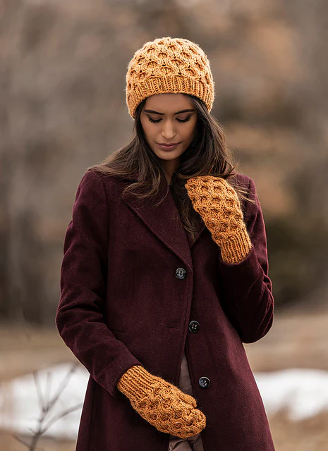 Huntington Hat & Mitts by Bobbi IntVeld - Image 3