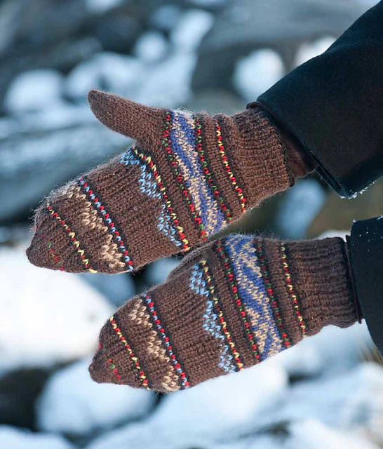 Icelandic Handknits by Hélène Magnússon - Image 9