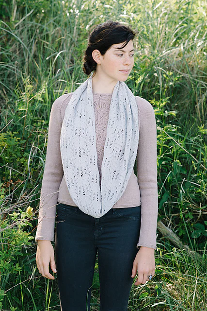 Imogen Cowl by Carrie Bostick Hoge - Image 2