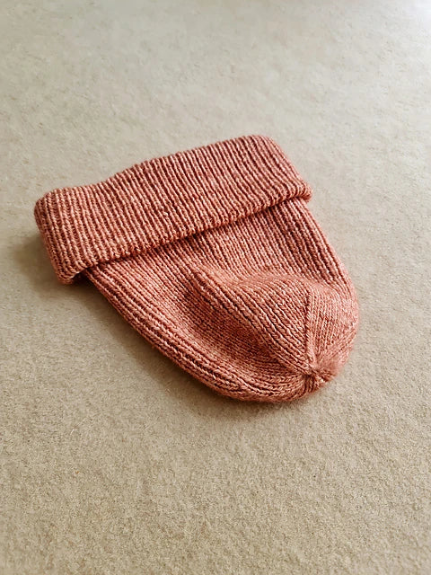 Iris hat by Sari Nordlund - Image 4
