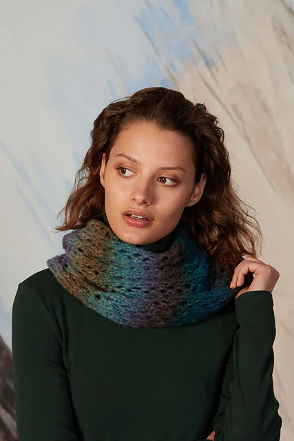 Iris Scarf PTO-061_19 Lang Yarns - Image 2