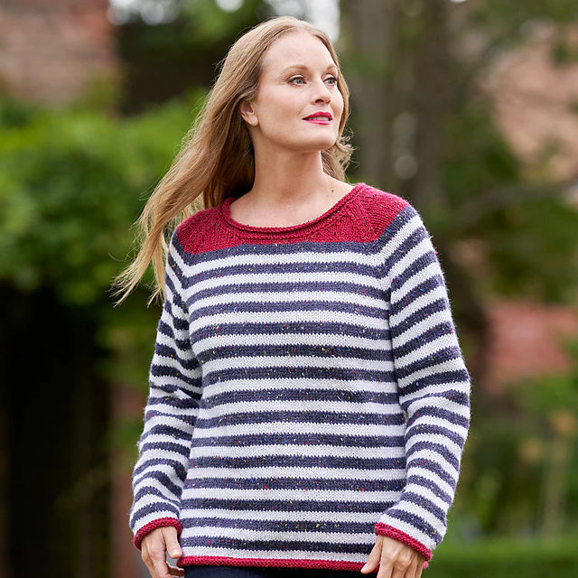 Jennifer Women's Snoop Neck Jumper by Jenny Watson - Image 3