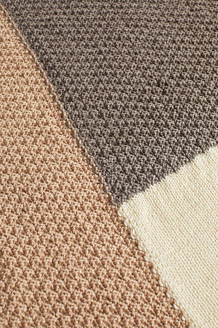 Juxtaposition by Universal Yarn Design Team - Image 3