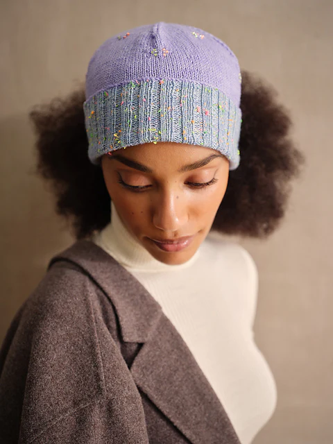 Laine Beaded Colourwork: A Modern Approach to Knitting with Beads by Jeanette Sloan - Image 4