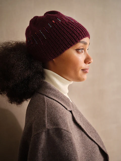 Laine Beaded Colourwork: A Modern Approach to Knitting with Beads by Jeanette Sloan - Image 5