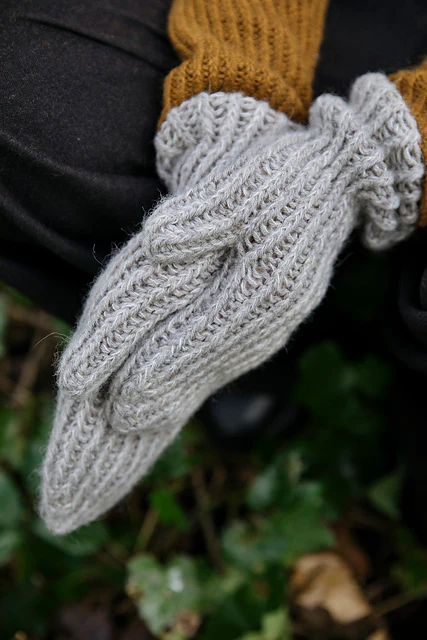 Laine Field Notes: 20 Textured Knits for Everyday Beauty by Olga Putano - Image 11