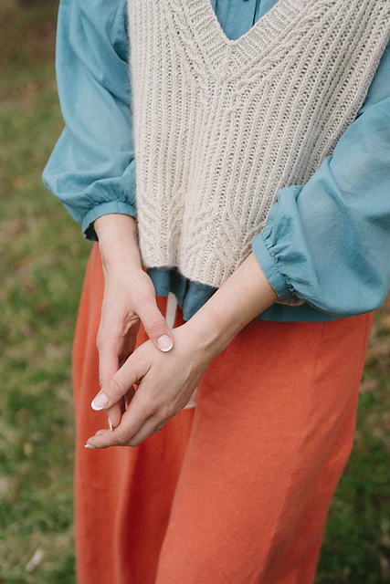 Laine Field Notes: 20 Textured Knits for Everyday Beauty by Olga Putano - Image 9