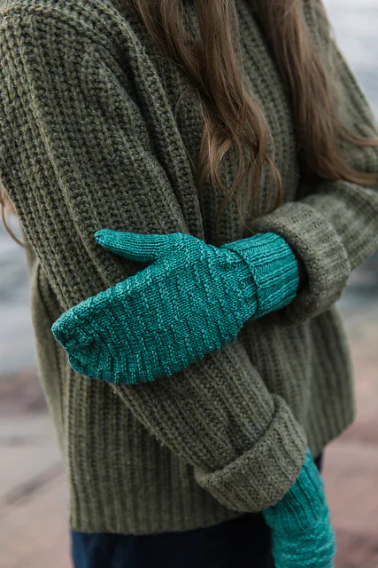 Laine Soothing Stitches Knits for a Quiet Mind by Paulina Kuunsola - Image 10