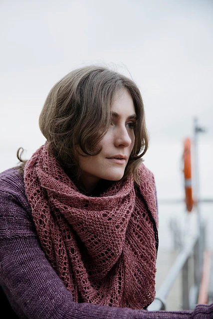 Laine Soothing Stitches Knits for a Quiet Mind by Paulina Kuunsola - Image 4