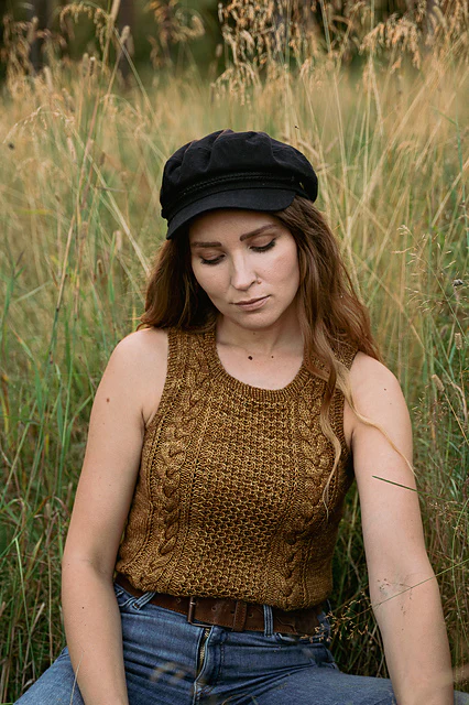 Laine Unfolding Landscapes: 17 Knits for the Road by Ronja Hakalehto - Image 5