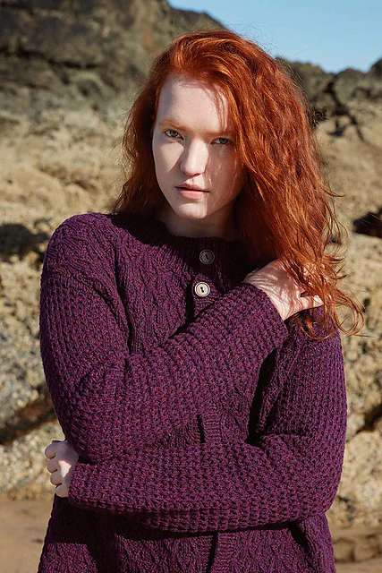 Lang Yarns Punto 87: Spirit of Donegal Pattern Booklet (Fall 25) - Image 19