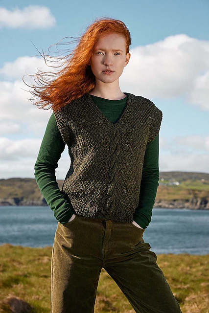 Lang Yarns Punto 87: Spirit of Donegal Pattern Booklet (Fall 25) - Image 4
