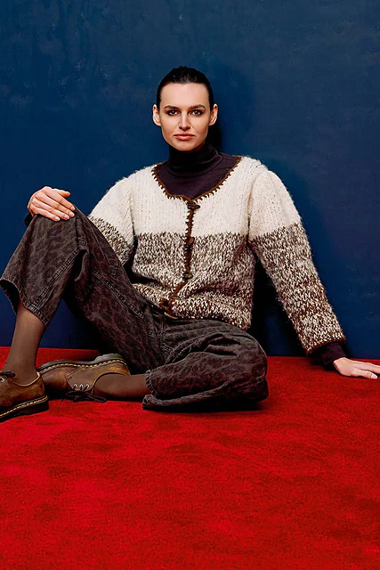 Lang Yarns Punto 89: Baby Lama Pattern Booklet (Fall 25) - Image 7