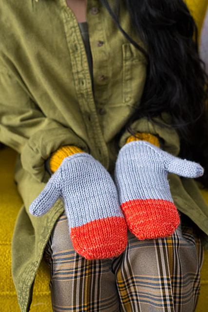 Lexie Mittens by Lindsay Degen - Image 3