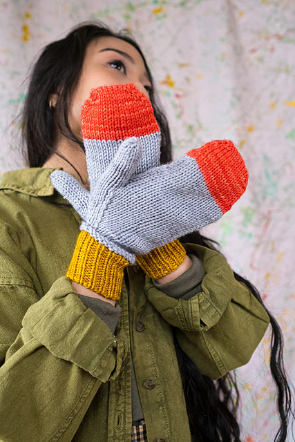 Lexie Mittens by Lindsay Degen - Image 4