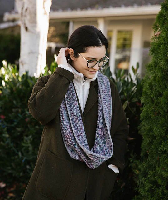 Linen Stitch Scarf & Loop by Churchmouse Yarns and Teas - Image 3